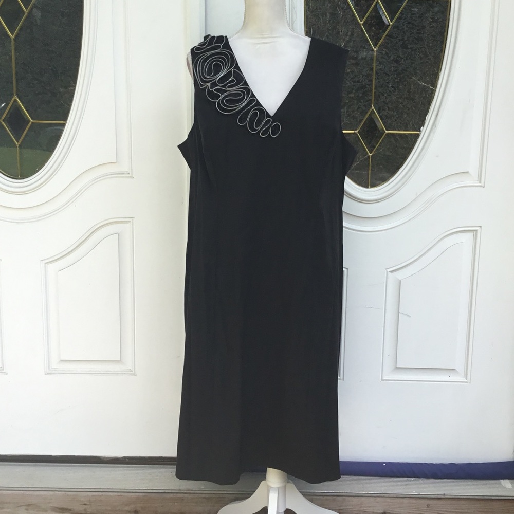 SL FASHIONS design dress